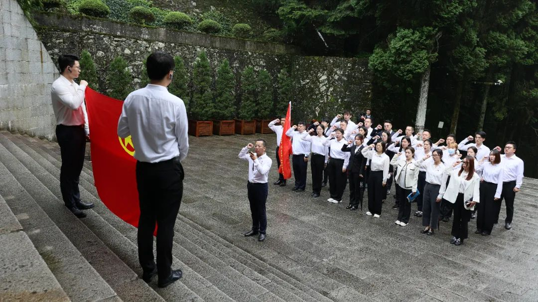 7f468ea3c62d4d8e8ded11a90a868f2b