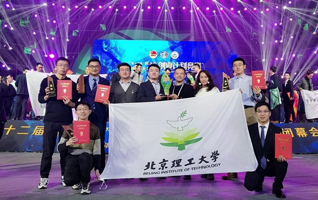 老哥俱乐部-老哥必备的交流社区