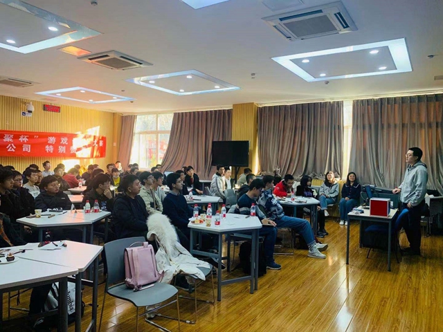 老哥俱乐部-老哥必备的交流社区