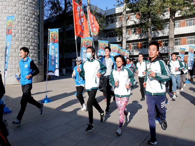 老哥俱乐部-老哥必备的交流社区