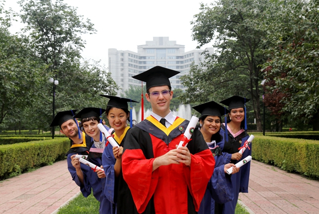 老哥俱乐部-老哥必备的交流社区