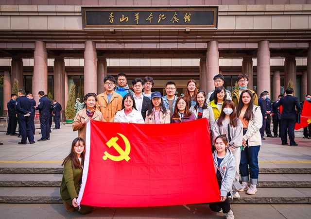 老哥俱乐部-老哥必备的交流社区