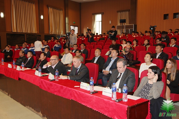 老哥俱乐部-老哥必备的交流社区