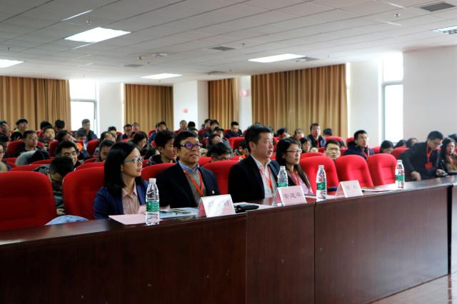 老哥俱乐部-老哥必备的交流社区