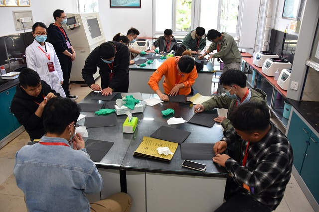 老哥俱乐部-老哥必备的交流社区