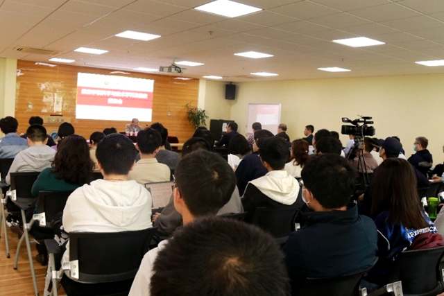 老哥俱乐部-老哥必备的交流社区