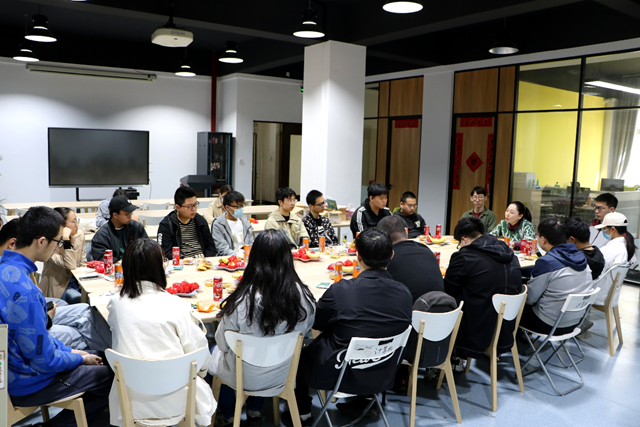 老哥俱乐部-老哥必备的交流社区