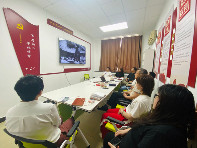 老哥俱乐部-老哥必备的交流社区