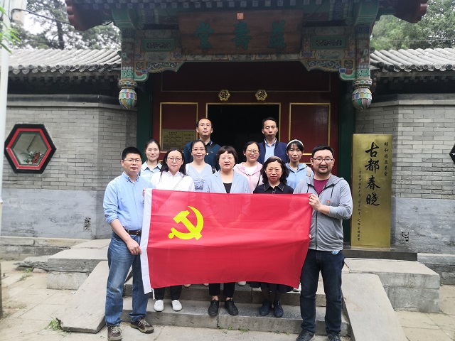 老哥俱乐部-老哥必备的交流社区