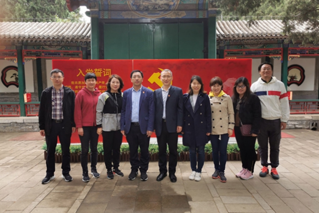 老哥俱乐部-老哥必备的交流社区