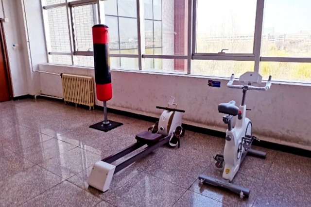 老哥俱乐部-老哥必备的交流社区