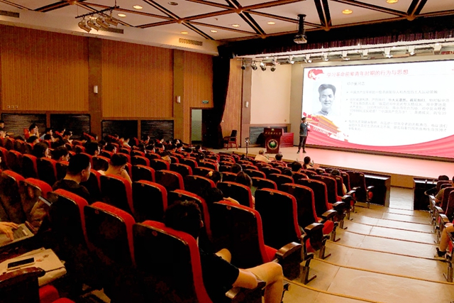 老哥俱乐部-老哥必备的交流社区