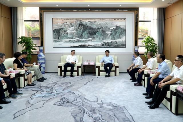 老哥俱乐部-老哥必备的交流社区