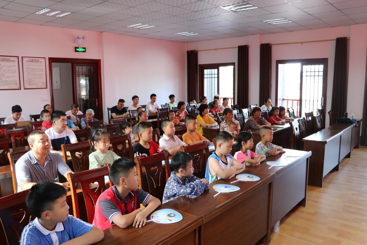 老哥俱乐部-老哥必备的交流社区