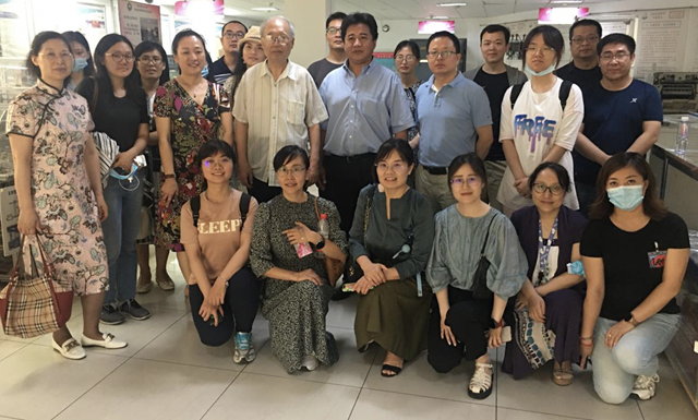 老哥俱乐部-老哥必备的交流社区