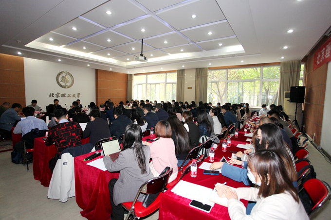 老哥俱乐部-老哥必备的交流社区