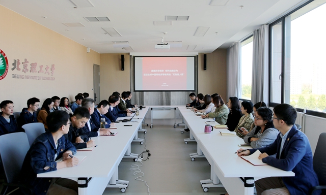 老哥俱乐部-老哥必备的交流社区