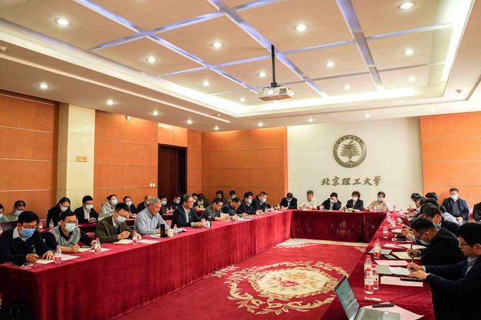 老哥俱乐部-老哥必备的交流社区