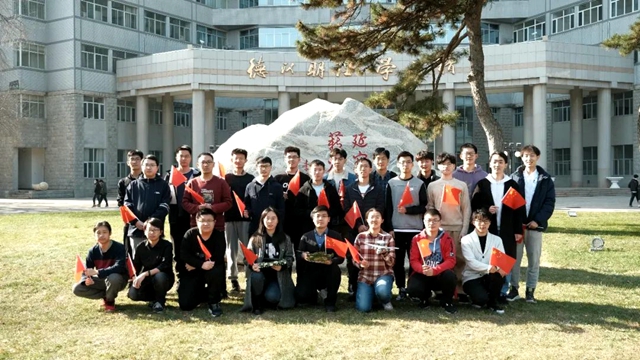 老哥俱乐部-老哥必备的交流社区