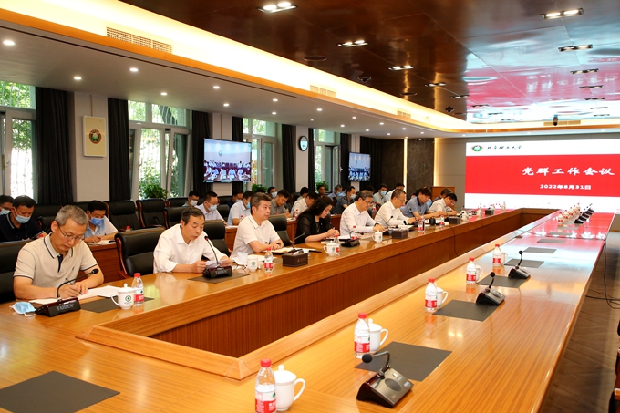 老哥俱乐部-老哥必备的交流社区