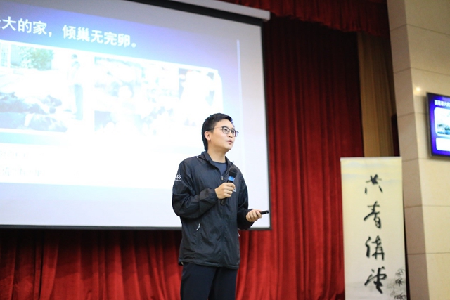 老哥俱乐部-老哥必备的交流社区