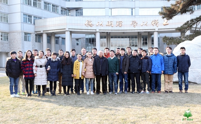 老哥俱乐部-老哥必备的交流社区