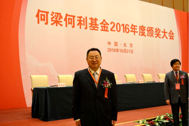 老哥俱乐部-老哥必备的交流社区