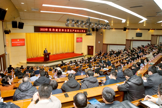 老哥俱乐部-老哥必备的交流社区