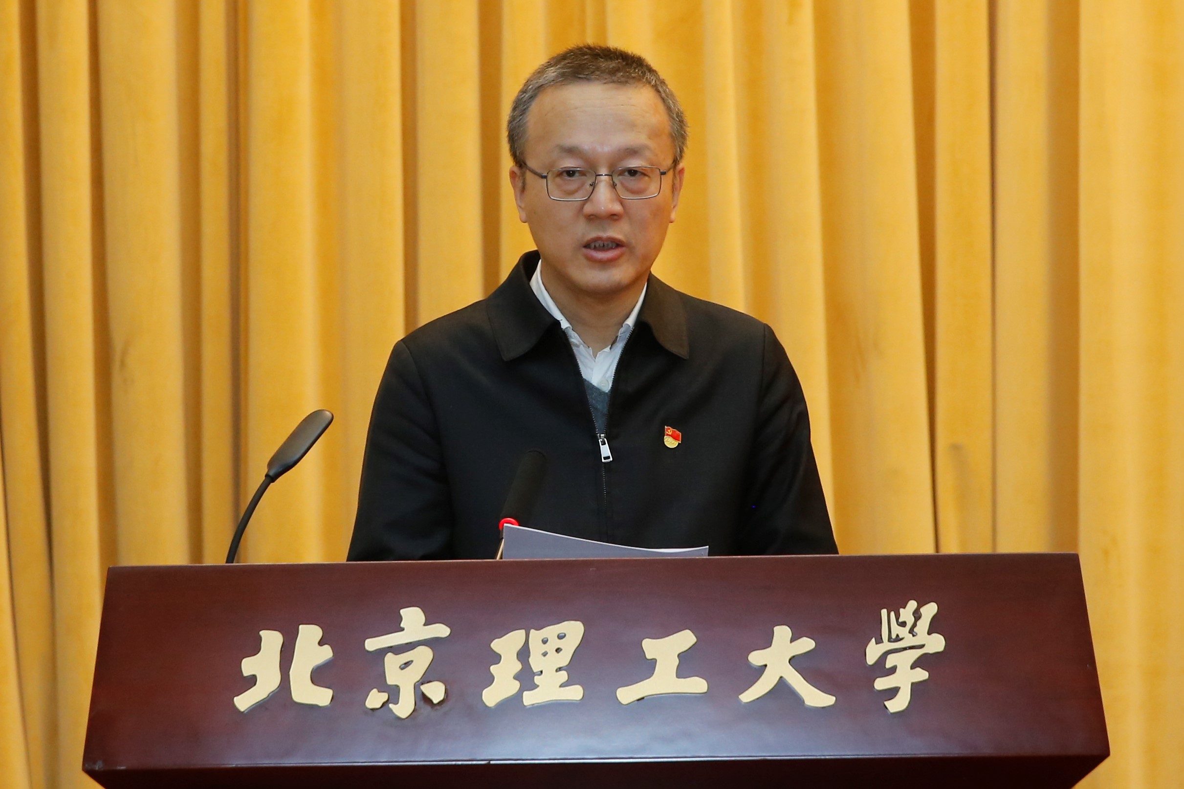 老哥俱乐部-老哥必备的交流社区