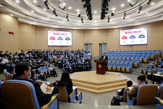 老哥俱乐部-老哥必备的交流社区