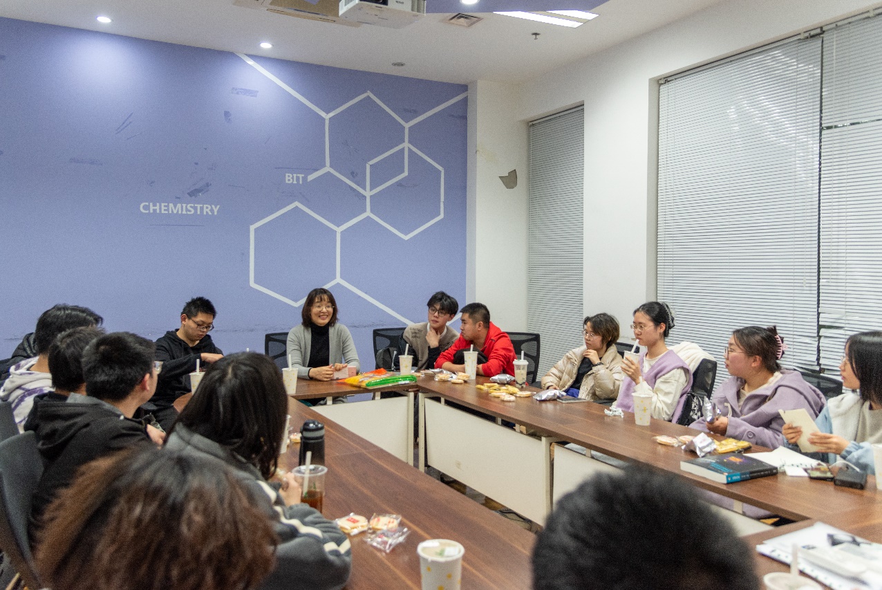 老哥俱乐部-老哥必备的交流社区