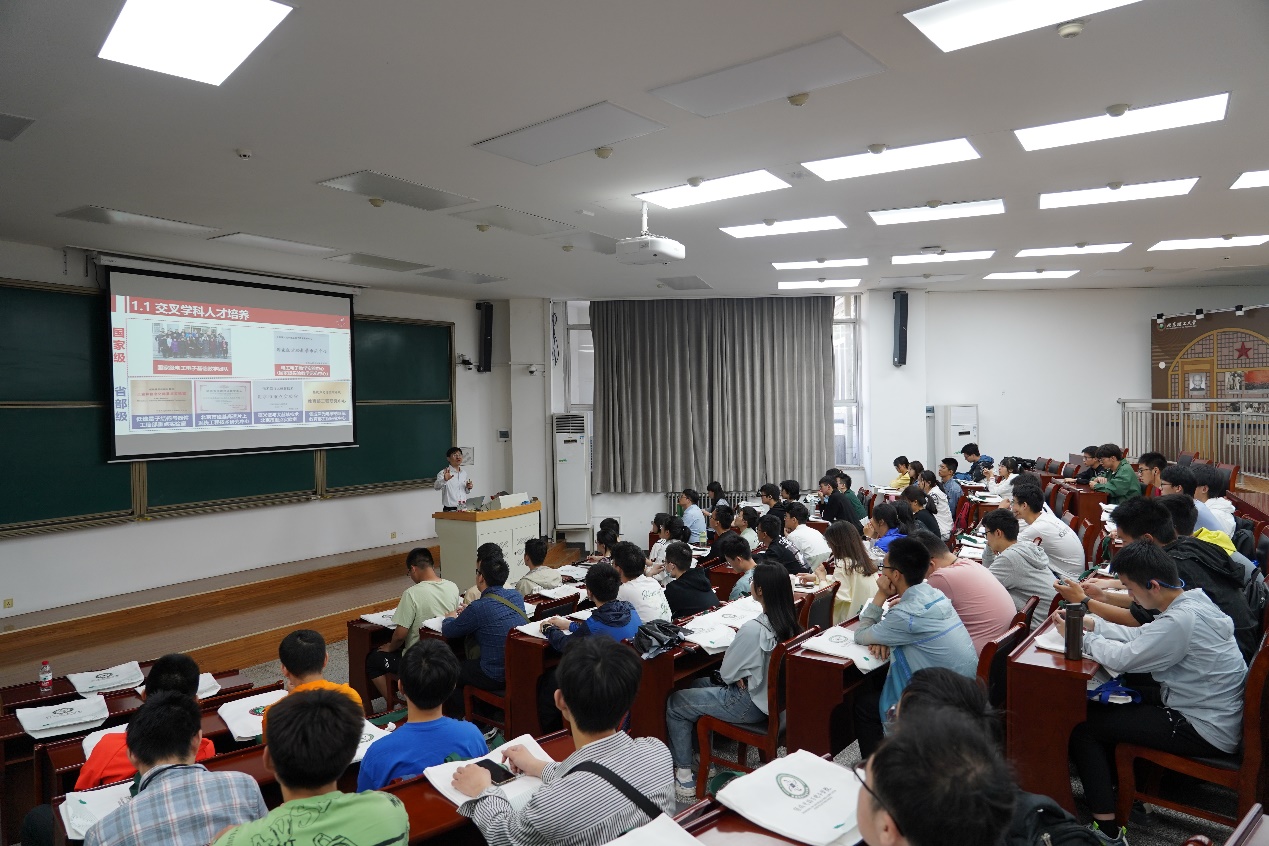 老哥俱乐部-老哥必备的交流社区