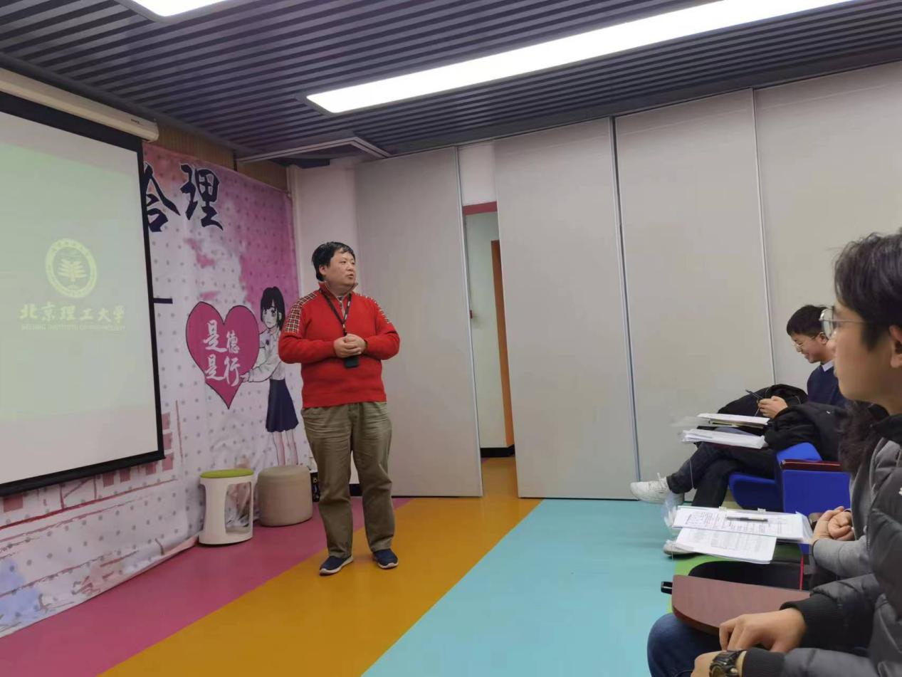 老哥俱乐部-老哥必备的交流社区