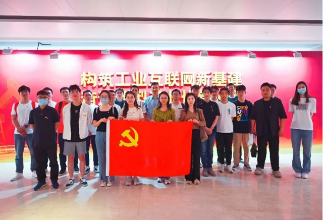 老哥俱乐部-老哥必备的交流社区