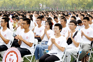 老哥俱乐部-老哥必备的交流社区