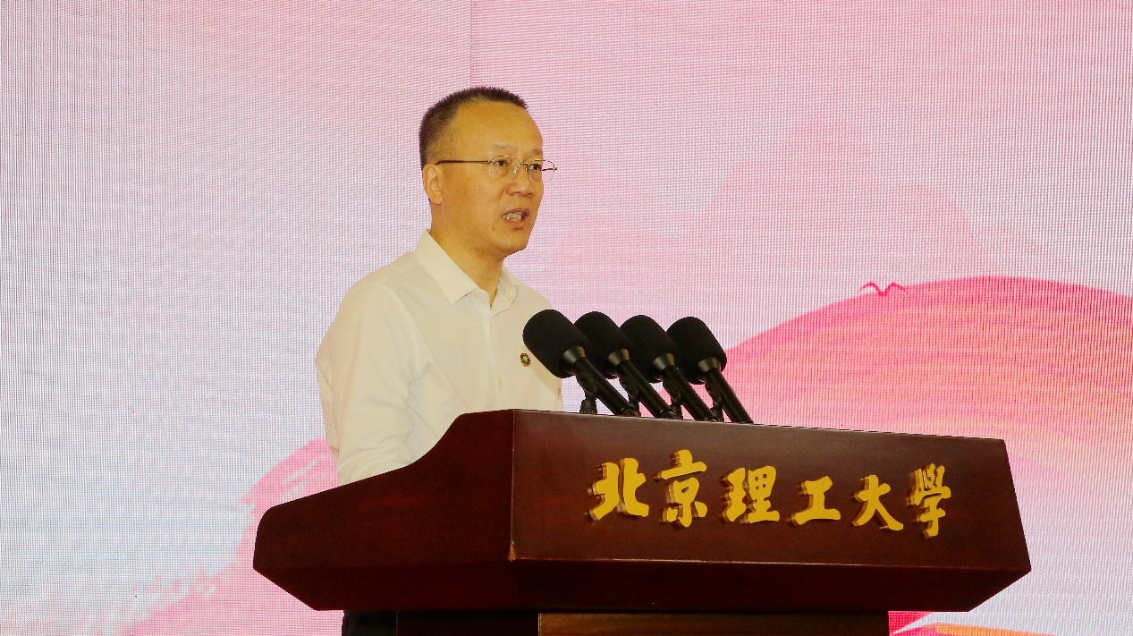 老哥俱乐部-老哥必备的交流社区