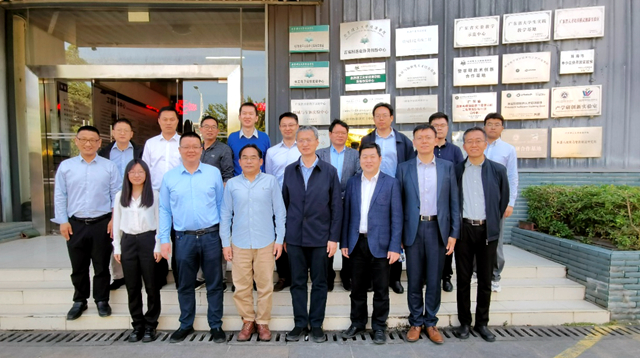 老哥俱乐部-老哥必备的交流社区