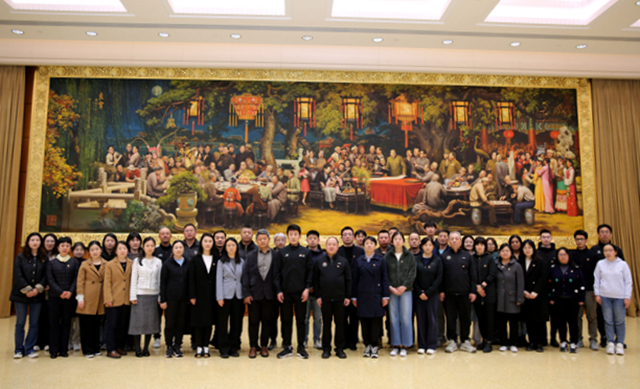 老哥俱乐部-老哥必备的交流社区