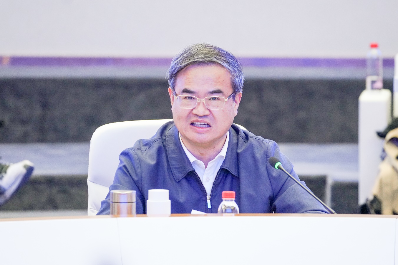 老哥俱乐部-老哥必备的交流社区