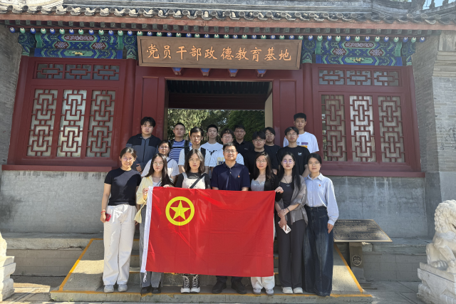 老哥俱乐部-老哥必备的交流社区