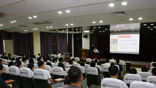 老哥俱乐部-老哥必备的交流社区