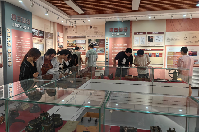 老哥俱乐部-老哥必备的交流社区