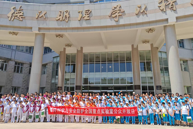 老哥俱乐部-老哥必备的交流社区