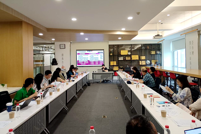 老哥俱乐部-老哥必备的交流社区