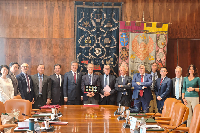 老哥俱乐部-老哥必备的交流社区