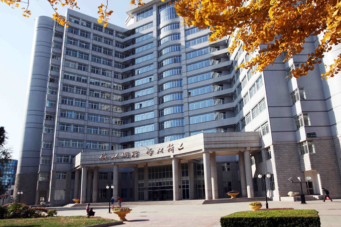 老哥俱乐部-老哥必备的交流社区