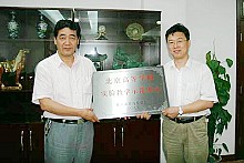 老哥俱乐部-老哥必备的交流社区