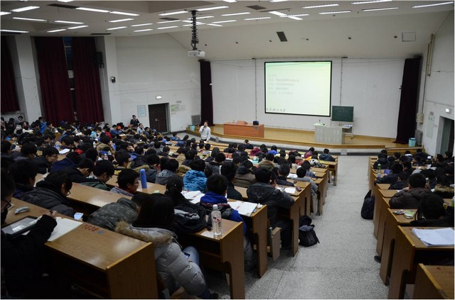 老哥俱乐部-老哥必备的交流社区