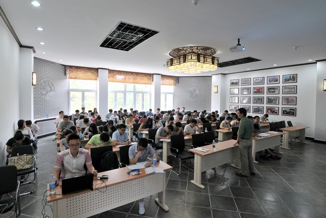 老哥俱乐部-老哥必备的交流社区