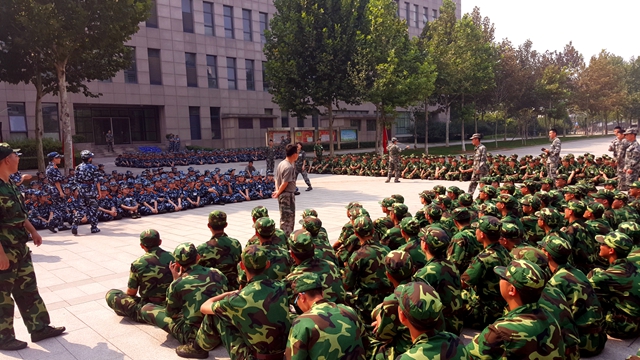 老哥俱乐部-老哥必备的交流社区